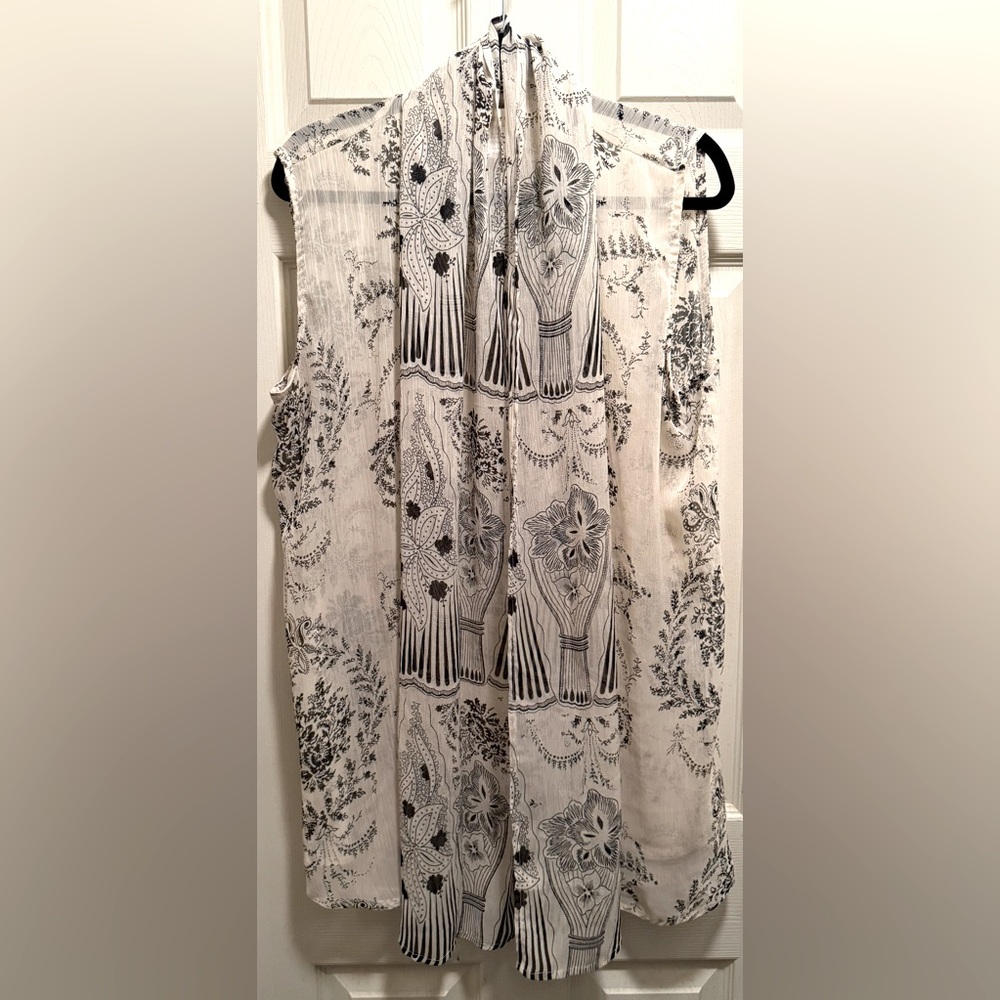 Coldwater Creek Black and Cream Patterned Blouse
